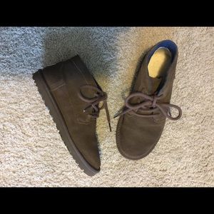 Ugg boys shoes size 2Y